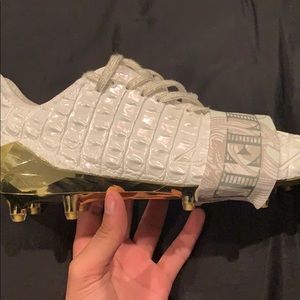 Adidas snoop dog 6.0 cleats